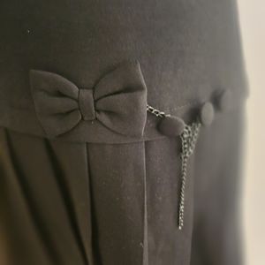 Short Black Skirt fully lined cute detail